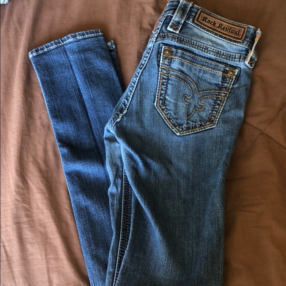 Rock Revival blue straight jeans!